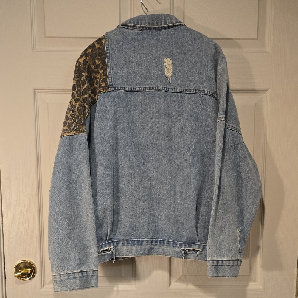 Chic Soul Leopard Patchwork Denim Jacket - Blue & Tan - Picture 3 of 7